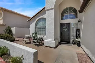 3628 E Cedarwood Ln, Phoenix, AZ 85048 - Photo 4
