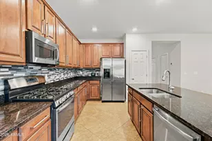 3501 E Apricot Ln, Gilbert, AZ 85298 - Photo 8
