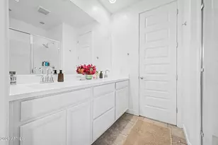 8947 W Solano Dr, Glendale, AZ 85305 - Photo 16
