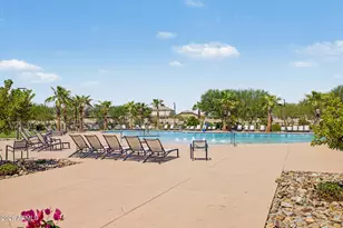 8947 W Solano Dr, Glendale, AZ 85305 - Photo 36