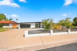 1637 N Sunset Dr, Tempe, AZ 85288 - Photo 2