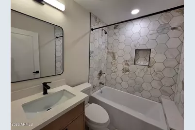 824 N 11th Avenue #1, Phoenix, AZ 85007 - Photo 8