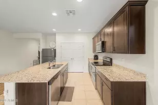 18346 N Desert Willow Dr, Maricopa, AZ 85138 - Photo 6