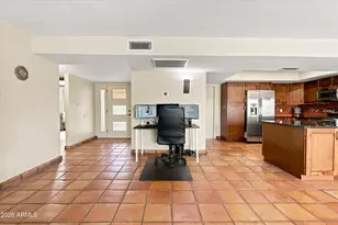 5210 E Saguaro Cir, Phoenix, AZ 85044 - Photo 20