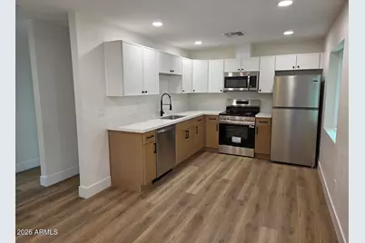 824 N 11th Avenue #2, Phoenix, AZ 85007 - Photo 4