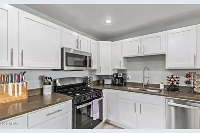 2031 E Orange Street, Tempe, AZ 85281 - Photo 10