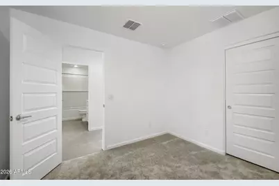 25013 N 174th Lane, Surprise, AZ 85387 - Photo 14