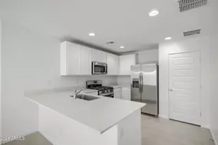 25013 N 174th Ln, Surprise, AZ 85387 - Photo 4