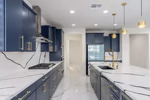 21019 N 60th Ter, Phoenix, AZ 85054 - Photo 4