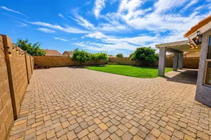 7927 W Watkins St, Phoenix, AZ 85043 - Photo 2