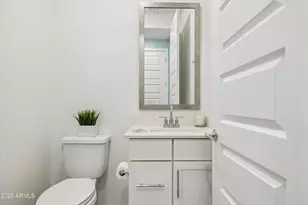 4077 S Sabrina Dr, Chandler, AZ 85248 - Photo 8