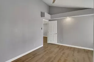2604 S Siesta Dr, Tempe, AZ 85282 - Photo 18