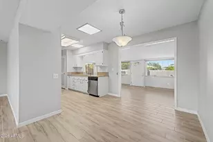 9418 W Hidden Valley Cir N, Sun City, AZ 85351 - Photo 4