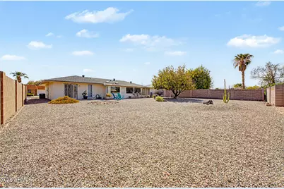 9418 W Hidden Valley Circle N, Sun City, AZ 85351 - Photo 6
