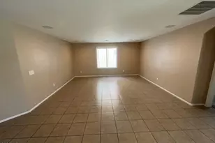 7123 N 72nd Dr, Glendale, AZ 85303 - Photo 4