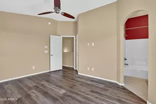 2725 E Mine Creek Rd, Phoenix, AZ 85024 - Photo 10