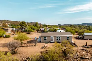 33250 S Melanie Ln, Black Canyon City, AZ 85324 - Photo 1