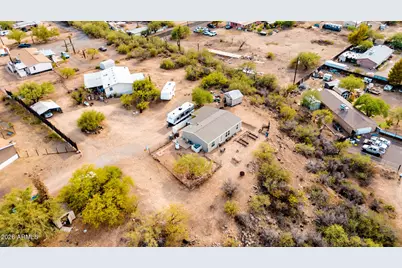 33250 S Melanie Lane, Black Canyon City, AZ 85324 - Photo 22