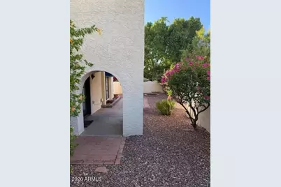 5023 E Siesta Drive #Unit 1, Phoenix, AZ 85044 - Photo 14