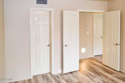 5023 E Siesta Drive #Unit 1, Phoenix, AZ 85044 - Photo 10