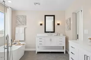 8026 W Loma Ln, Peoria, AZ 85345 - Photo 22