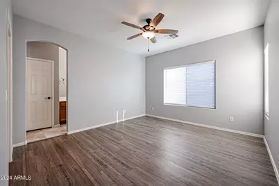15301 N 138th Lane, Surprise, AZ 85379 - Photo 10