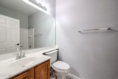 15301 N 138th Lane, Surprise, AZ 85379 - Photo 16