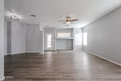 15301 N 138th Lane, Surprise, AZ 85379 - Photo 8