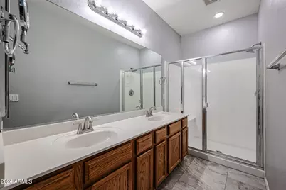 15301 N 138th Lane, Surprise, AZ 85379 - Photo 14
