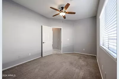 15301 N 138th Lane, Surprise, AZ 85379 - Photo 20