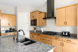 8511 W Palo Verde Dr, Glendale, AZ 85305 - Photo 4