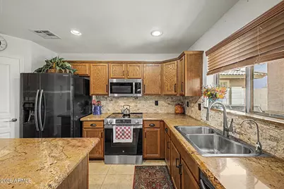 3663 W Goldmine Mountain Drive, San Tan Valley, AZ 85144 - Photo 6