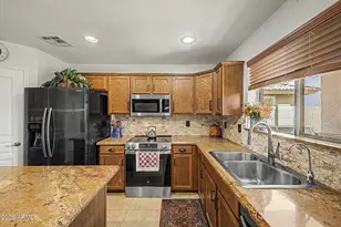 3663 W Goldmine Mountain Dr, San Tan Valley, AZ 85144 - Photo 6