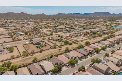 3663 W Goldmine Mountain Drive, San Tan Valley, AZ 85144 - Photo 24