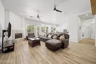 5504 E Via Montoya Dr, Phoenix, AZ 85054 - Photo 12