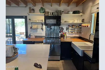 4002 W San Juan Avenue, Phoenix, AZ 85019 - Photo 8