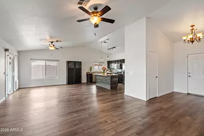 1200 S Crossbow Place, Chandler, AZ 85286 - Photo 4