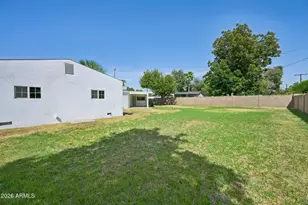 1121 W Bethany Home Rd, Phoenix, AZ 85013 - Photo 38
