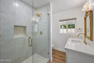 1121 W Bethany Home Rd, Phoenix, AZ 85013 - Photo 20
