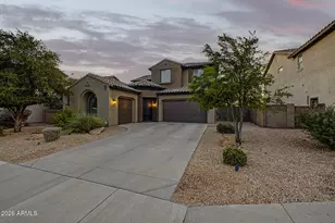 3726 E Cat Balue Dr, Phoenix, AZ 85050 - Photo 2
