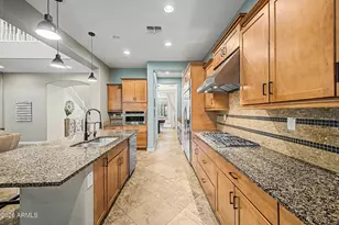 3726 E Cat Balue Dr, Phoenix, AZ 85050 - Photo 12