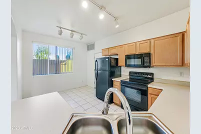 3329 N 142nd Drive, Goodyear, AZ 85395 - Photo 8