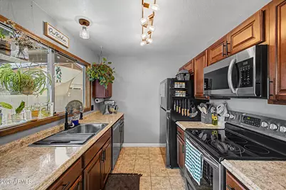 3120 W Runion Drive, Phoenix, AZ 85027 - Photo 8