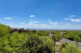 25555 N Windy Walk Dr, Scottsdale, AZ 85255 - Photo 32