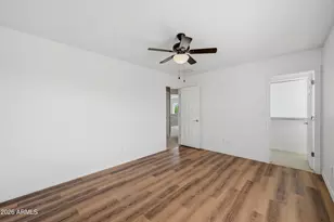 2546 W Cordia Ln, Phoenix, AZ 85085 - Photo 18