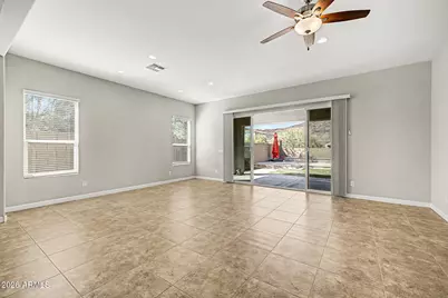 24220 N 21st Place, Phoenix, AZ 85024 - Photo 10