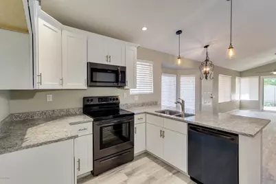 5237 W Jupiter Way N, Chandler, AZ 85226 - Photo 10