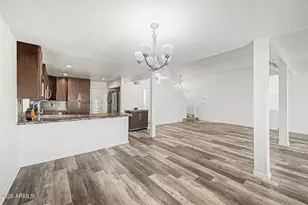 4064 E Woodland Dr, Phoenix, AZ 85048 - Photo 14