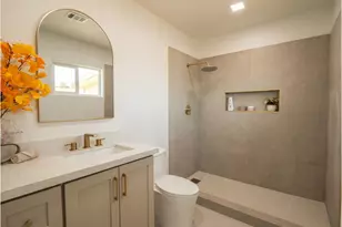 4147 W Echo Ln, Phoenix, AZ 85051 - Photo 36