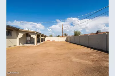 4147 W Echo Lane, Phoenix, AZ 85051 - Photo 8